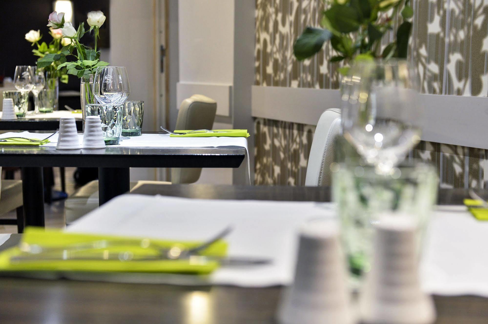 Cristal Hotel Restaurant - Logis Hotels Сомюр Екстер'єр фото