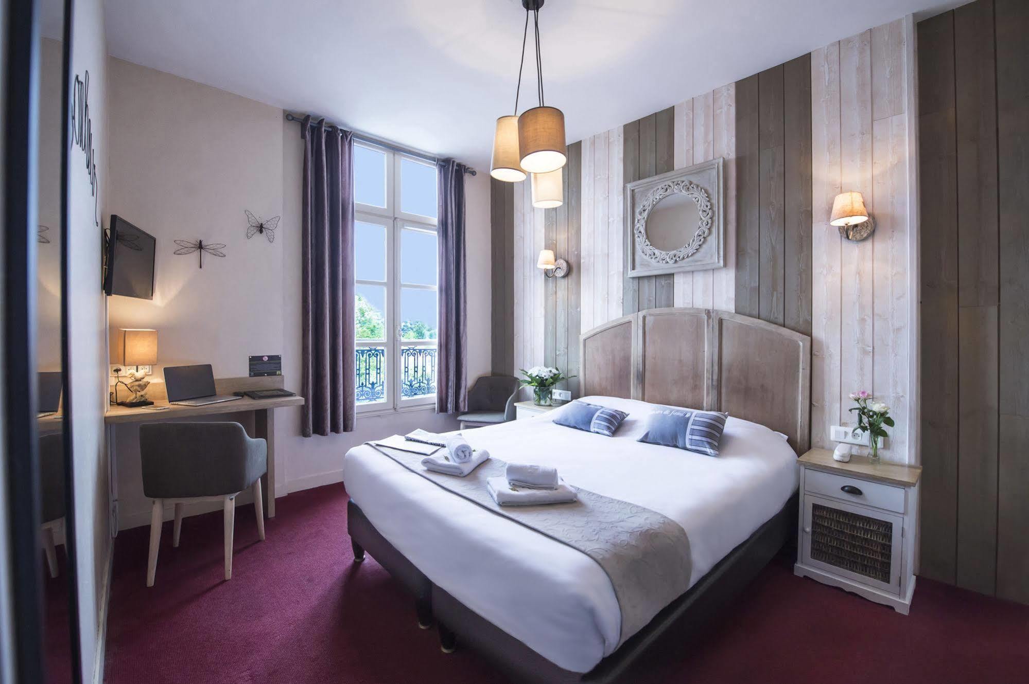 Cristal Hotel Restaurant - Logis Hotels Сомюр Екстер'єр фото